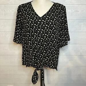 NY Collection black floral knotted top Size Petite Large